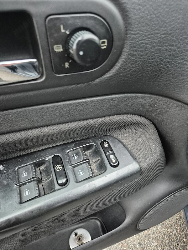 VOLKSWAGEN Golf 2003 — imagine 9