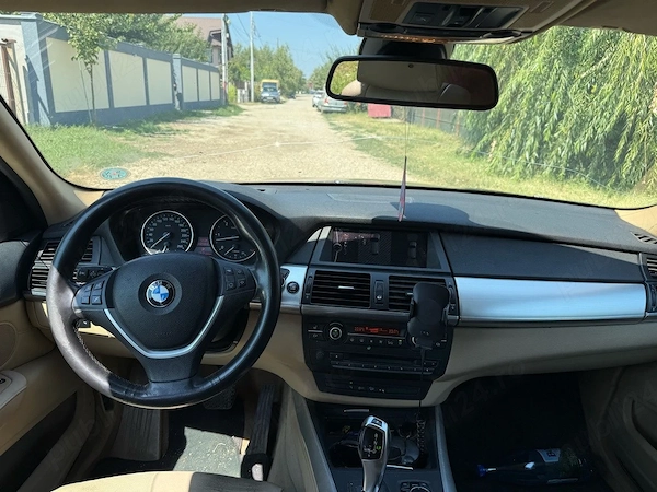 BMW X5 2010 — imagine 3