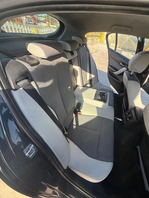 BMW Seria 1 2011 benzină, 4.800 € — imagine 6