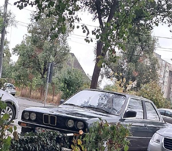 BMW Seria 3 1987 — imagine 1