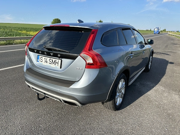 VOLVO V60 Cross Country 2017 — imagine 4