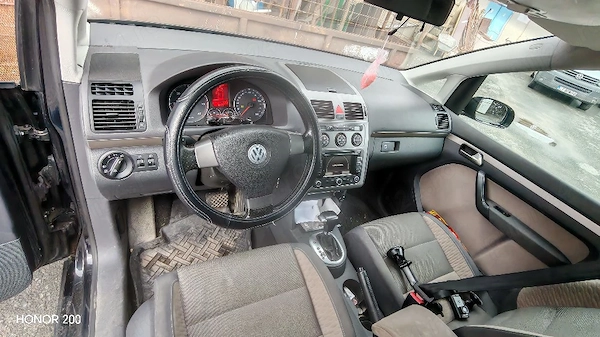 VOLKSWAGEN Touran 2008 — imagine 3