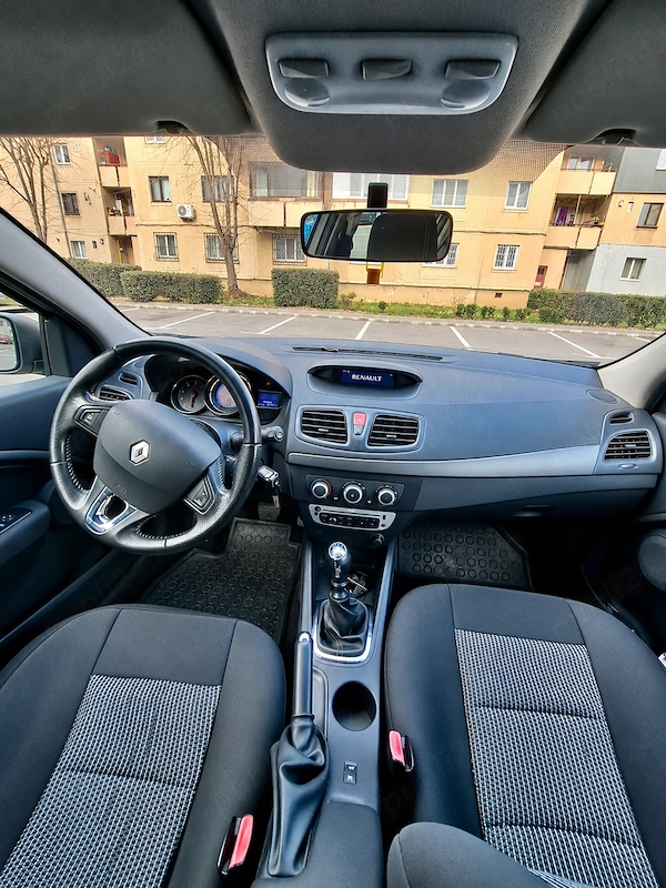 RENAULT Megane 2015 — imagine 3