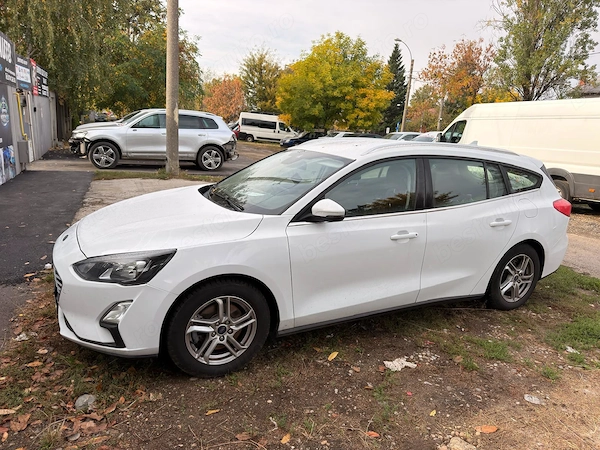 FORD Focus 2019 — imagine 7