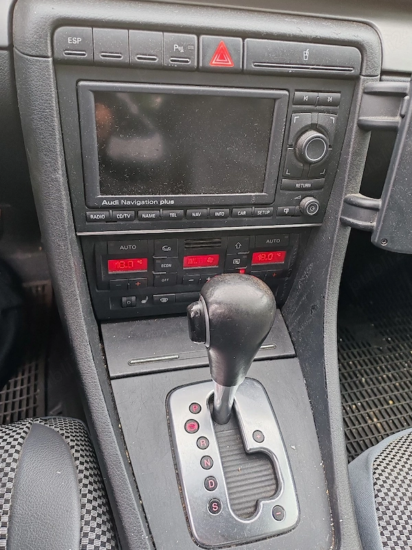 AUDI A4 2005 — imagine 5