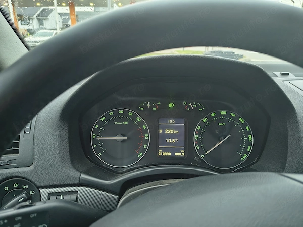 Škoda Octavia 2008 diesel, 4.000 € — imagine 2