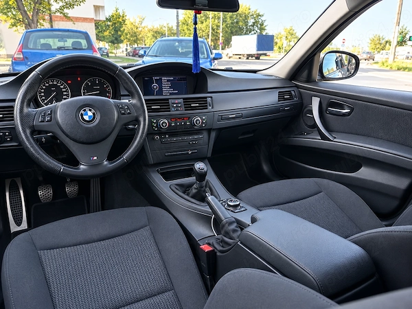 BMW Seria 3 2010 — imagine 5