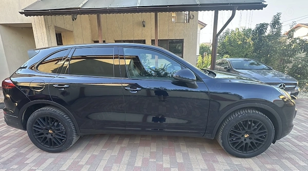 PORSCHE Cayenne 2016 — imagine 2
