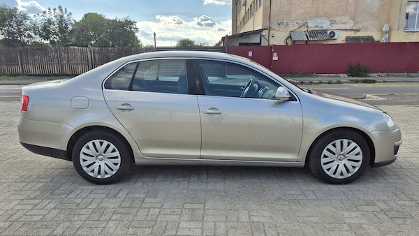 Volkswagen Jetta 2008 diesel, 4.650 € — imagine 4