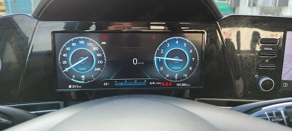 HYUNDAI Elantra 2021 — imagine 2