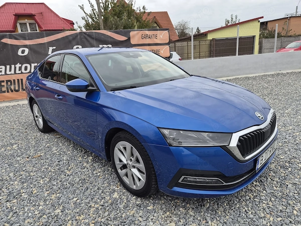 SKODA Octavia 2023 — imagine 1