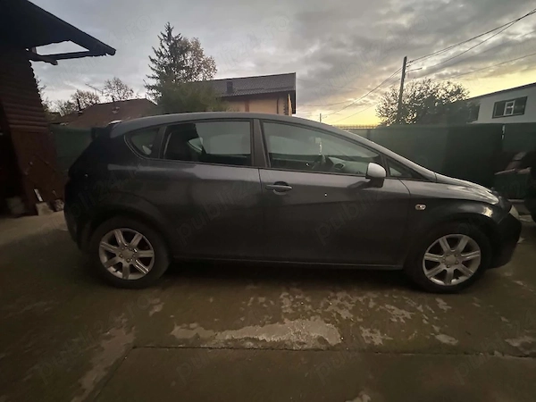 Seat Leon 2006 benzină, 1.600 € — imagine 1
