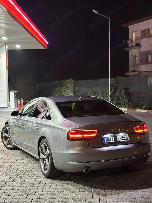 Audi A8 2012 benzină, 11.500 € — imagine 2