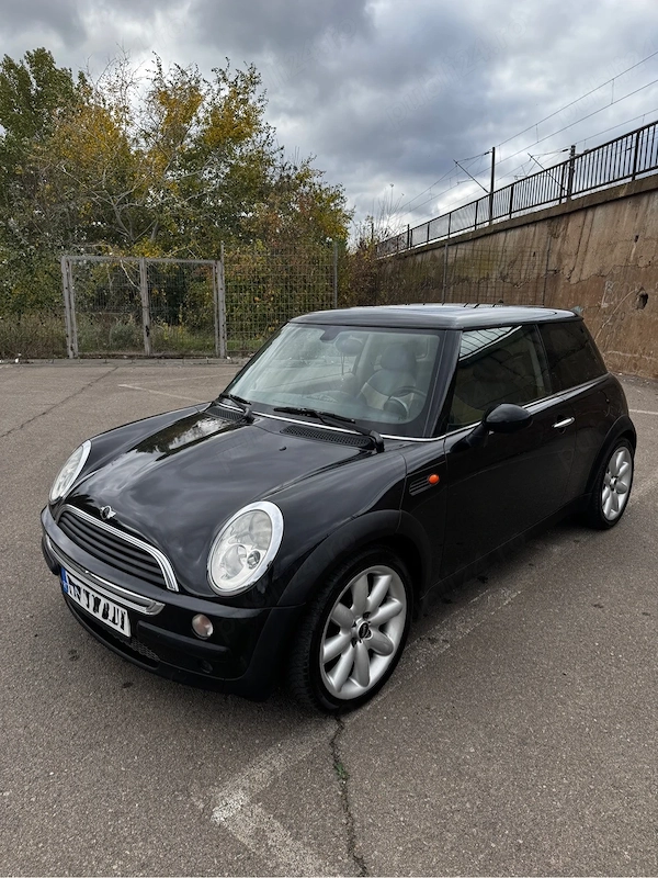 MINI Cooper 2005 benzină, 2.900 € — imagine 1