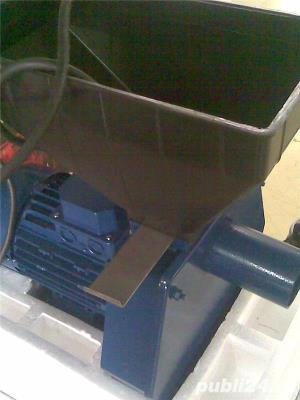 moara profesionala, malai, faina si uruiala+stiuleti,urgent!