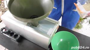 Presa de ulei electrica pentru seminte de dovleac - imagine 2