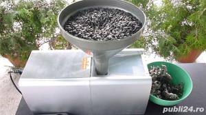 Presa de ulei de nuca electrica alimentare 220 V - imagine 6
