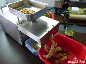 Presa ulei la rece universala 0.4 kw 1 an garantie