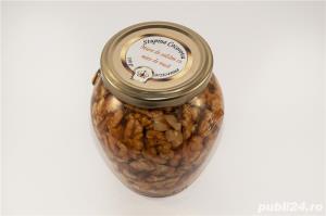 Miere cu miez de nuca