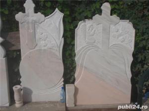 Monumente funerare,cruci marmura,producator,preturi de la 850 lei! - imagine 5