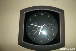 Ceas de perete multifunctional