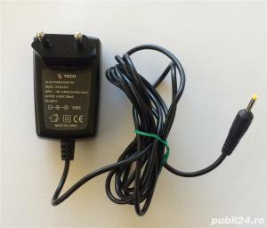 Alimentator Tech  IT03024EU 5V 200 mA mufa 2.5mm/0.8mm