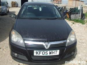 Capota motor opel astra h