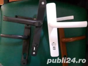 Maner usa cu sild pentru tamplaria pvc alb sau maro - Magazin accesorii termopane pvc, in Otopeni.