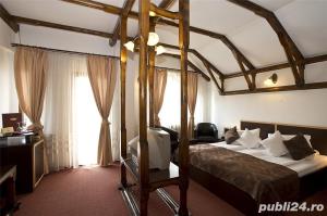 Cazare Pensiune Ambient 3* Brasov - imagine 10