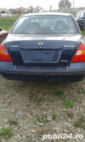 Hyundai elantra - imagine 4
