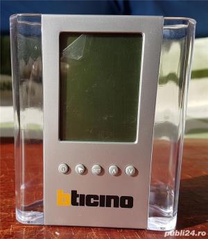 CrisMa Acrylic suport de birou pentru creioane, cu ceas si termometru