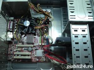 Sistem Complet: Unitate PC Tower Neagra (Intel LGA 775 2 Ghz) + Monitor LCD 17" - imagine 3