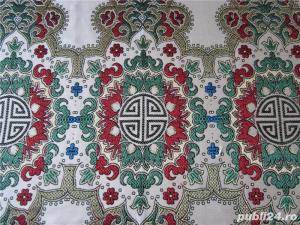 Fata de masa din tesatura de matase- decoratiuni de lux.*Livrare gratuita*