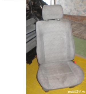 vand banchete de vw.t4.in stare bua.tnrimit si in tara. - imagine 4