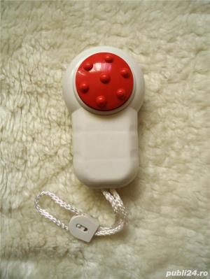 Aparat masaj mini Relax Tone functioneaza cu doua baterii AA  Pret 6 lei 3 buc 15 lei - imagine 2