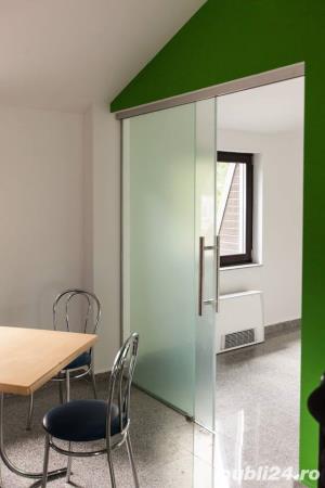 Usa culisanta din sticla securizata