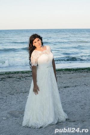 Rochie de mireasa tip printesa - imagine 2