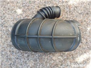 Furtunul ce se prinde pe clapeta de acceleratie p-tru Bm