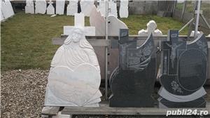 Monumente funerare/ cruci marmura din stoc.Livrare rapida!De la 850 lei! - imagine 5