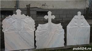 Monumente funerare/ cruci marmura din stoc.Livrare rapida!De la 850 lei! - imagine 10