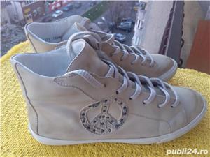 Tenisi piele made in Spain,mar 39,(25 cm)