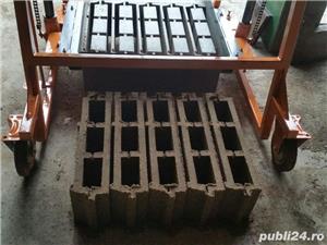  Vibroprese boltari borduri dale rigole  - imagine 6