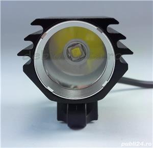 Far bicicleta Cyclone SolarStorm X1