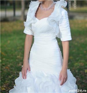 Vand rochie de mireasa