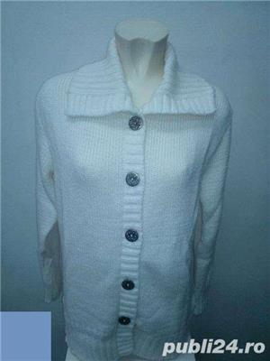 Pulovere si jachete tricotate - imagine 6