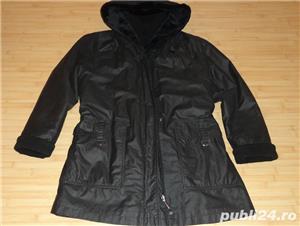 Palton  impermeabil cu gluga  made in Denmark marimea XL