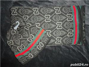 Set 2 in 1 barbati fular + fes made in italy bumbac gri / bej + negru + verde + rosu caciula  - imagine 4