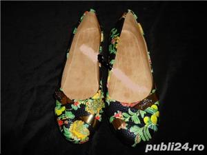 Balerini dama pantofi fara toc femei banda aurie piele ecologica flower power imprimeu flori  - imagine 2