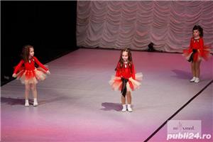 costume, rochii dans sportiv copii - imagine 3