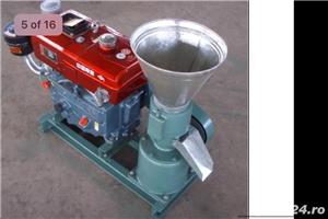 Presa peleti pe curent, diesel si pentru tractor din rumegus de lemn/furaje din cereale.